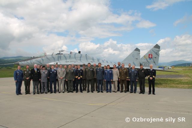 Na leteckej základni Sliač sa začalo dvojdňové výjazdové stretnutie národných vojenských predstaviteľov NATO