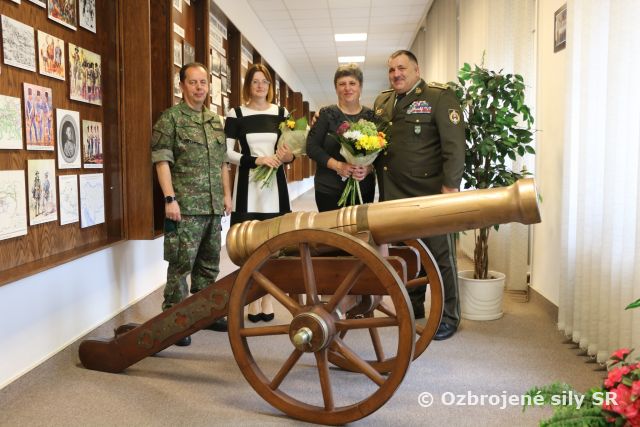 Životné jubileum zamestnankýň pozemných síl