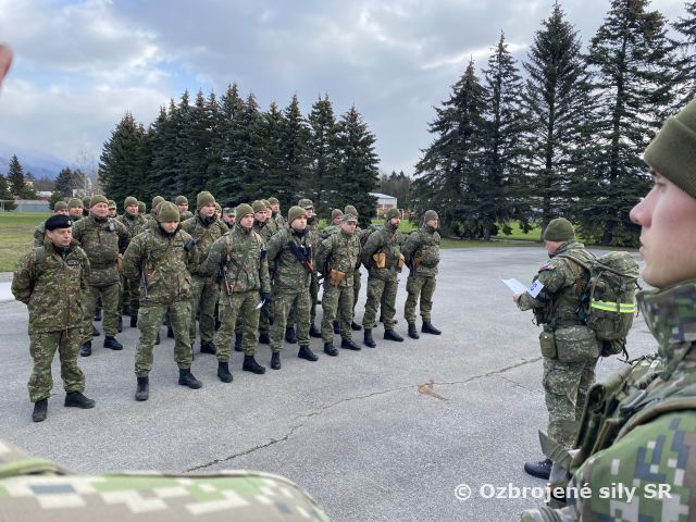 Zdokonaľovacia príprava príslušníkov veliteľstva pozemných síl