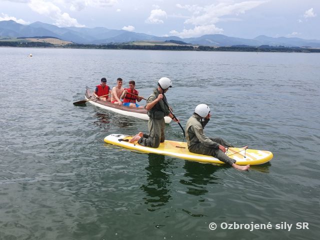 Budúci piloti OS SR  absolvovali výcvik prežitia