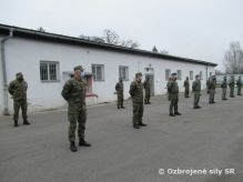 Odovzdanie medail� velite�a Vzdu�n�ch s�l OS SR pr�slu�n�kom taktick�ho kr�dla