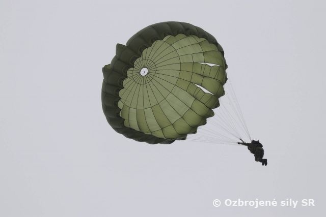 Prvé tohtoročné zoskoky Prešovčanov