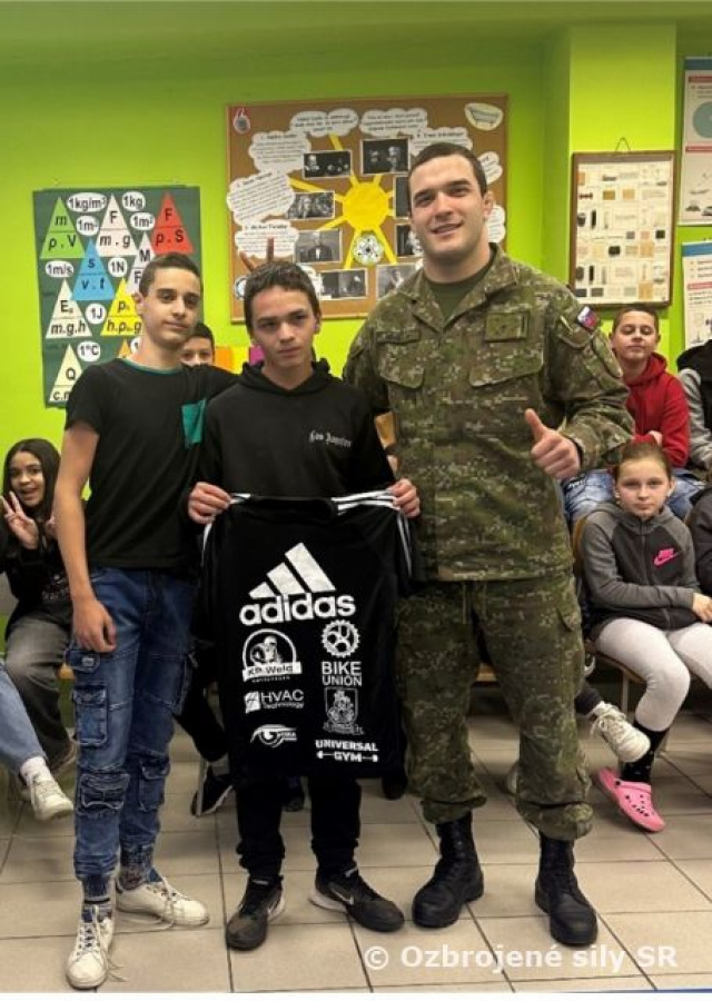 Humanitárna zbierka pre OZ Detstvo Dobšiná