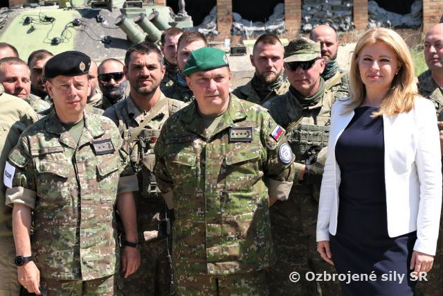 Hlavná veliteľka ozbrojených síl na Lešti 