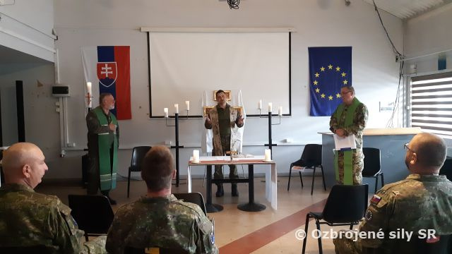 Návšteva generálneho duchovného u slovenských vojakov v operácii EUFOR ALTHEA